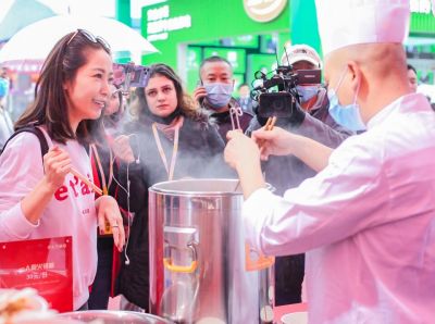 新手經(jīng)營火鍋加盟店，無人問津怎么辦？