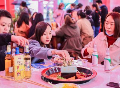 想加盟一家牛肉火鍋店該怎么做？