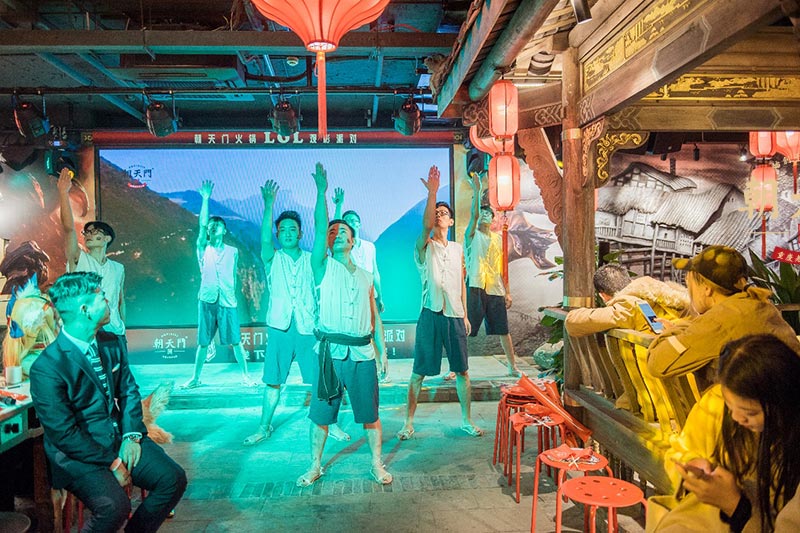 朝天門火鍋《英雄聯盟》全明星賽觀影會精彩落幕