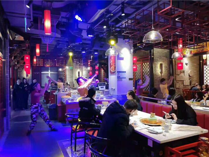 成都好吃的火鍋店推薦，這家確實霸道！