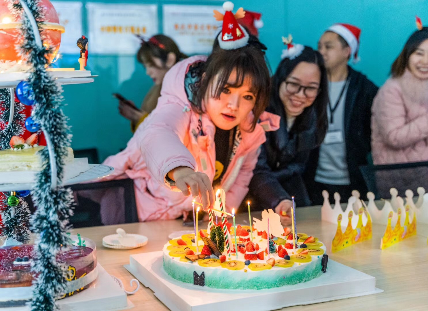 朝天門火鍋祝大家圣誕節(jié)快樂！