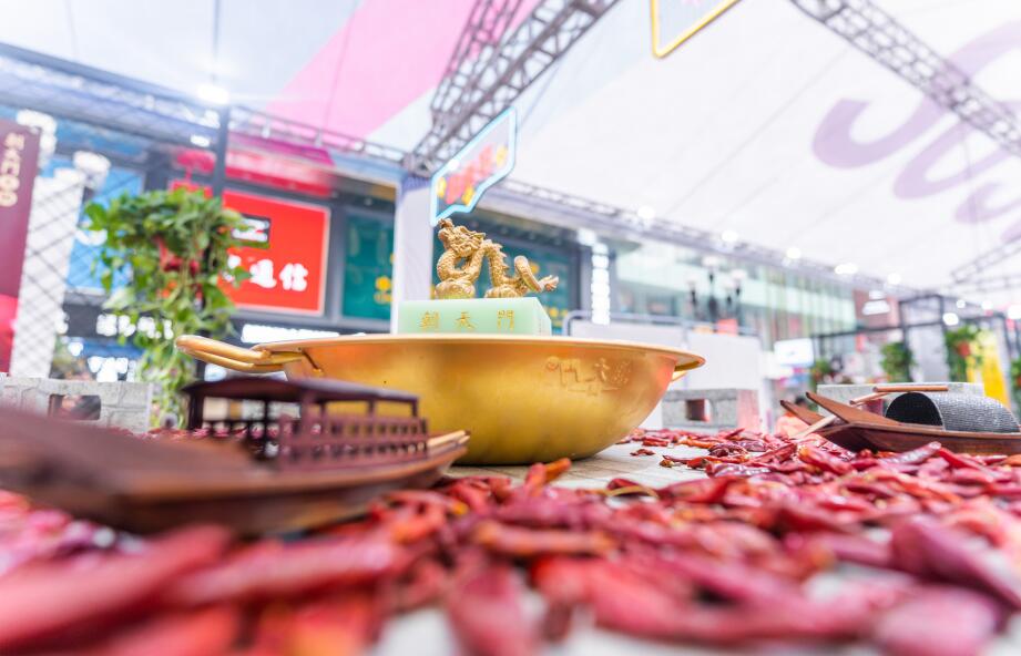 火鍋的特色菜品有哪些？這些必吃菜品不容錯(cuò)過(guò)