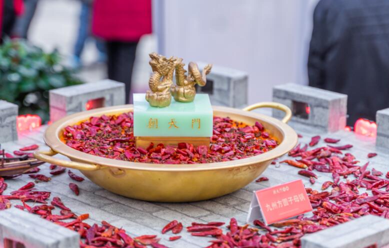 吃火鍋有哪些講究？跟著老重慶人學(xué)起來！