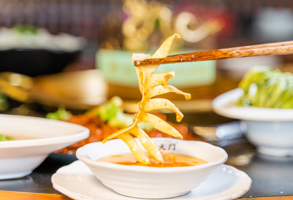 江陰市開(kāi)火鍋加盟店，如何快速提升客流量？