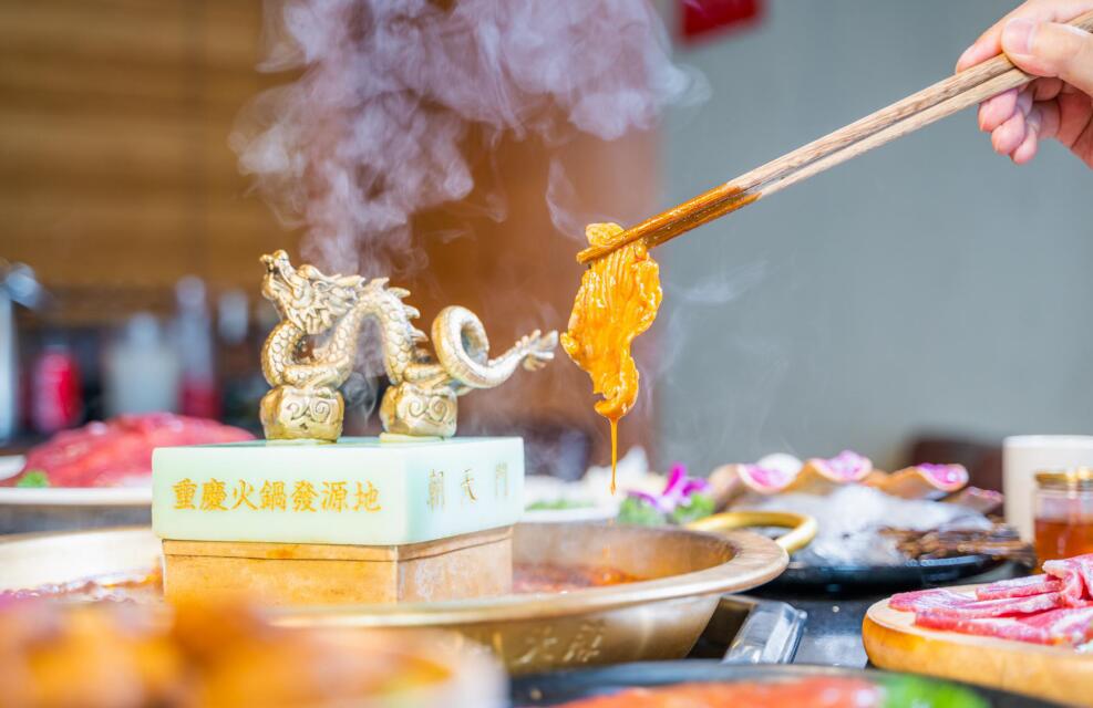 火鍋店的收入主要是靠什么來(lái)支撐的？ 