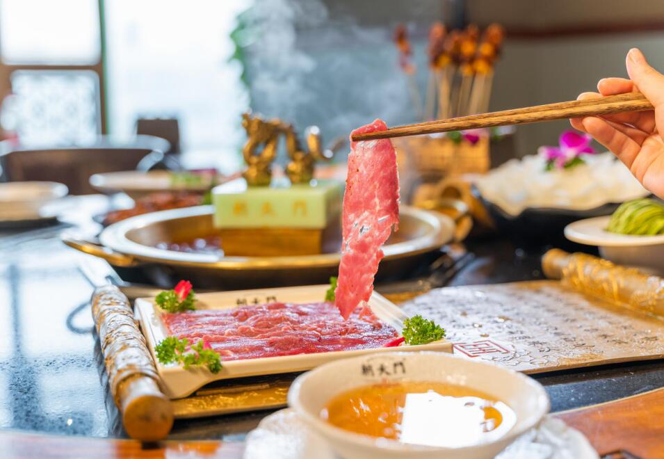 為什么明星都愛(ài)開(kāi)火鍋店？分析利潤(rùn)后就明白了！