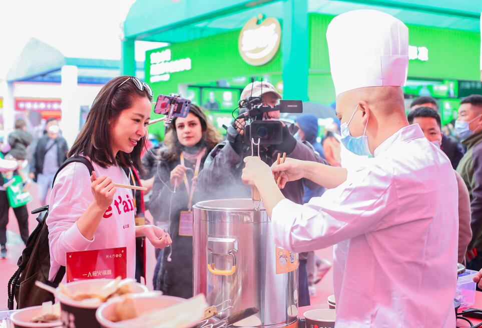 冬天的火鍋市場(chǎng)有多好？看完后悔沒(méi)早開(kāi)店！