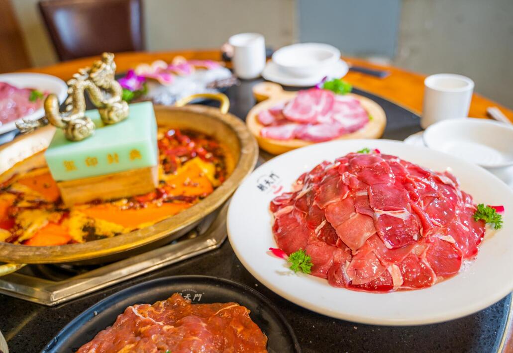 夏天吃火鍋有多痛快？來體驗酣暢淋漓的感覺！