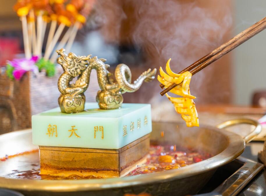 北票開火鍋加盟店，如何裝修有設(shè)計(jì)感？