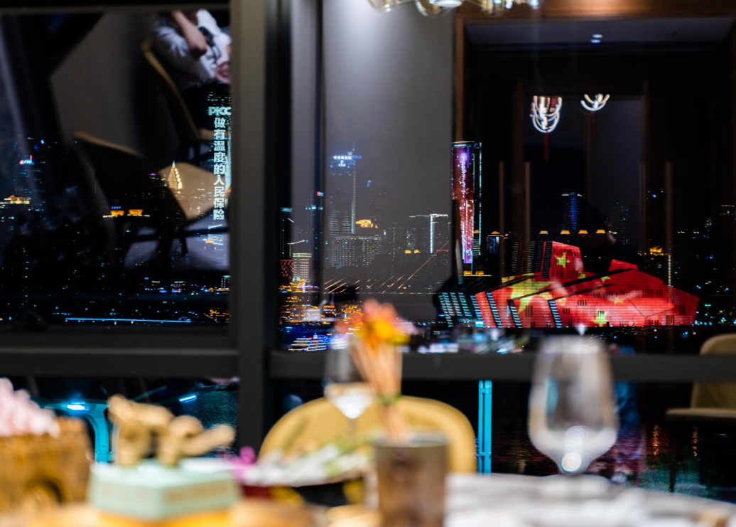 崇左開(kāi)火鍋加盟店，這樣營(yíng)銷天天排隊(duì)！