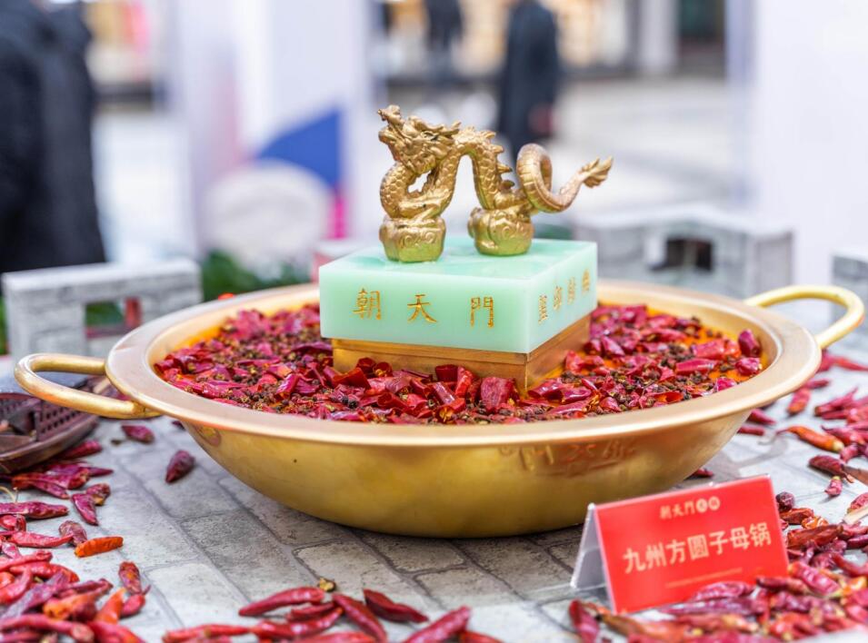 城口開火鍋加盟店，如何與當?shù)叵M者打交道？