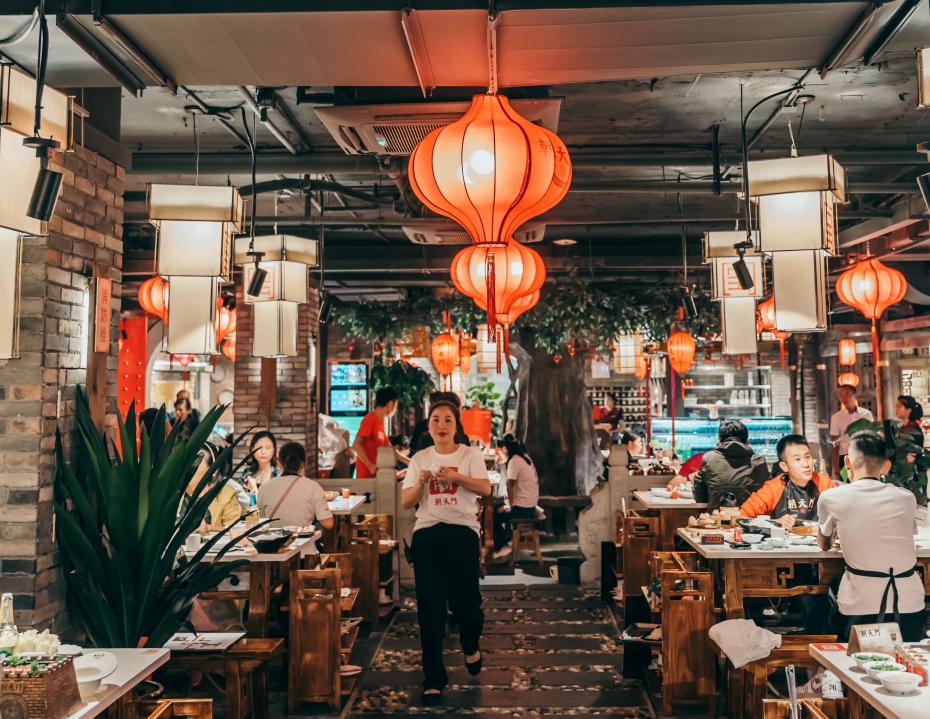 沒(méi)經(jīng)驗(yàn)怎么開(kāi)火鍋店？從選品牌到簽約要注意什么？