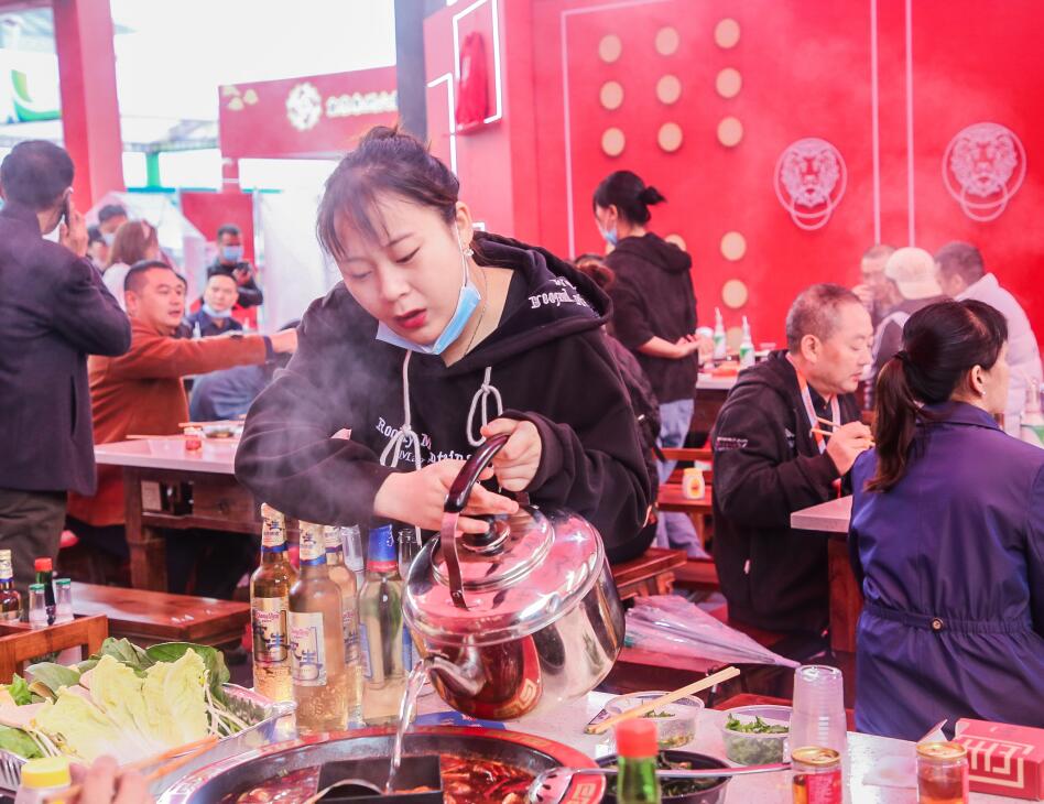 開火鍋加盟店，前期做好這三步輕松贏得回頭客！