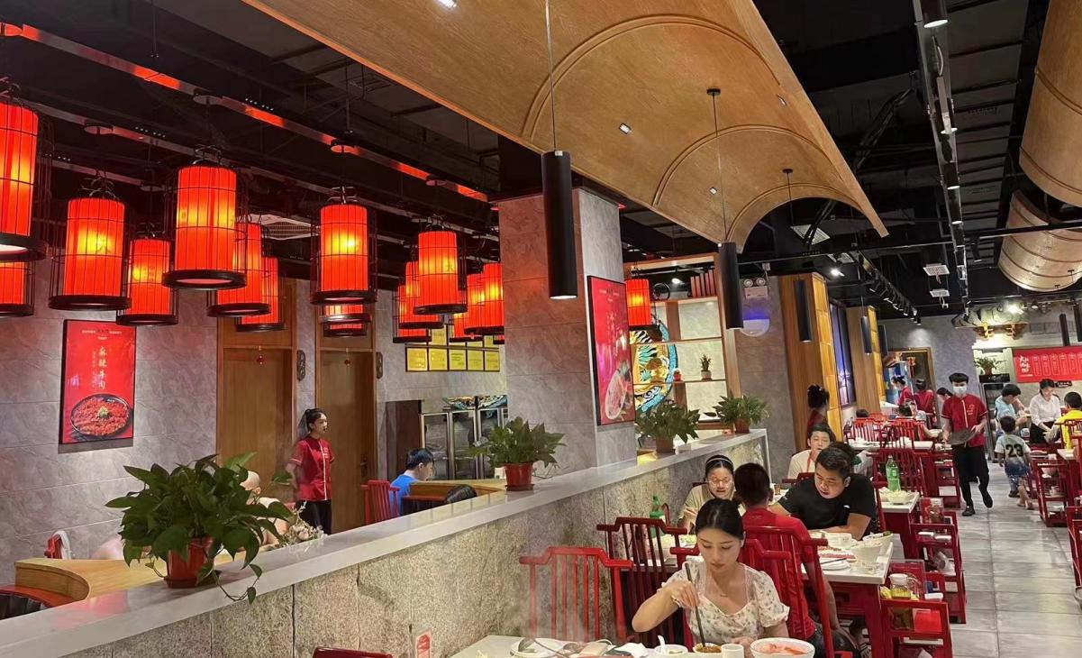 傳統(tǒng)火鍋店和市井火鍋店的區(qū)別在哪里？