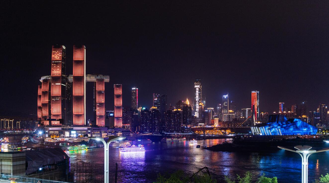 南山一棵樹旅游攻略，賞重慶渝中半島，看遍萬家燈火！