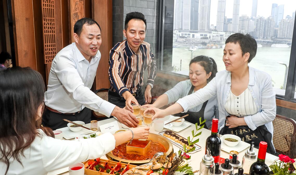 夏天不吃火鍋？做好四點(diǎn)，讓你全場爆滿！