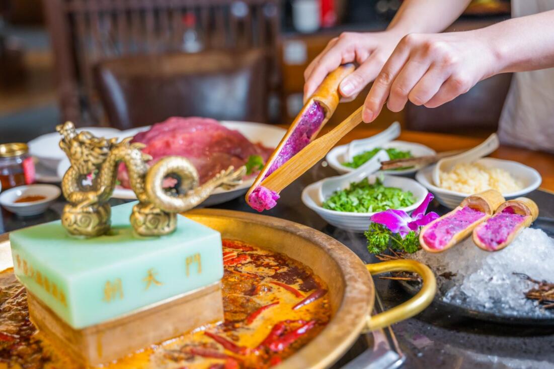 火鍋市場(chǎng)下沉，瞄準(zhǔn)小城市，抓住大商機(jī)！