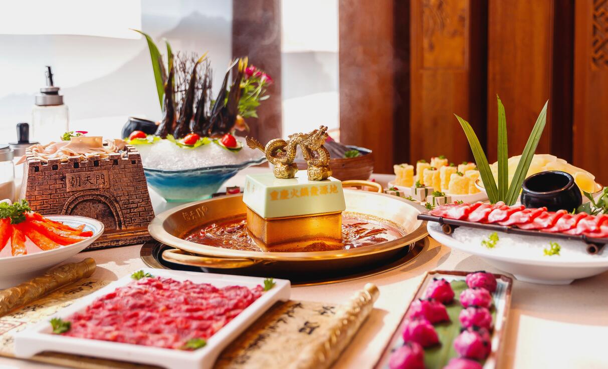 火鍋店的另類(lèi)菜品，耗兒魚(yú)燙火鍋，麻辣鮮香入口即化！