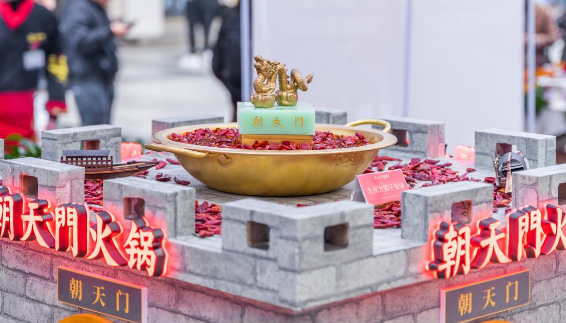 火鍋OR麻辣燙，哪樣更受歡迎？