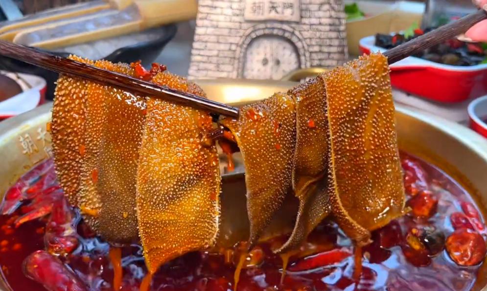 夏天，火鍋店需要準(zhǔn)備哪些冷飲？生意更好！