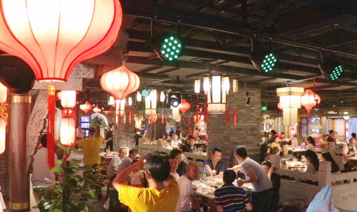 重慶火鍋加盟店，秋冬推薦菜品，生意全靠它！