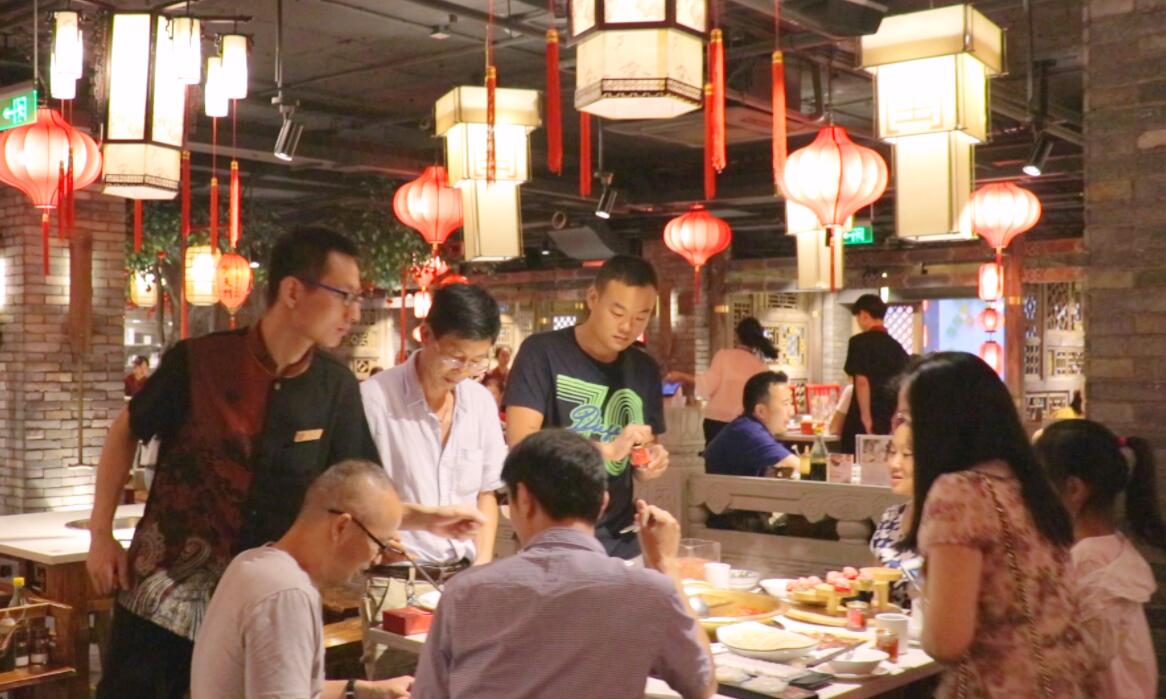 為什么社區(qū)咖啡館，在餐飲火鍋界快速崛起？